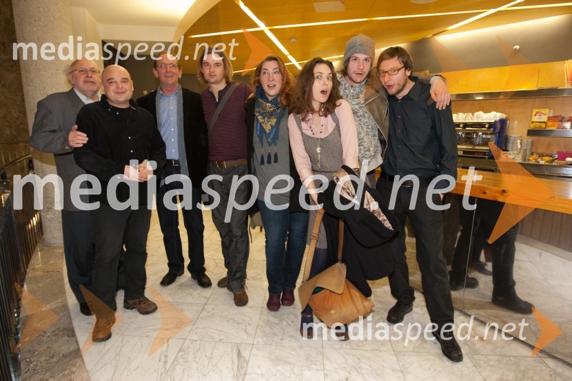 MIlan Jesih, avtor besedila, Branko Rožman, skladateljBoro Vujičič, inscipient, Kristijan Guček, igralec, Ana Facchini, igralka, Arna Hadžialjević, igralka, Peter Harl, igralec in Andrej Jus, režiserOdprtje novega malega odra v SNG Nova Gorica in predstava Grenki sadeži pravice