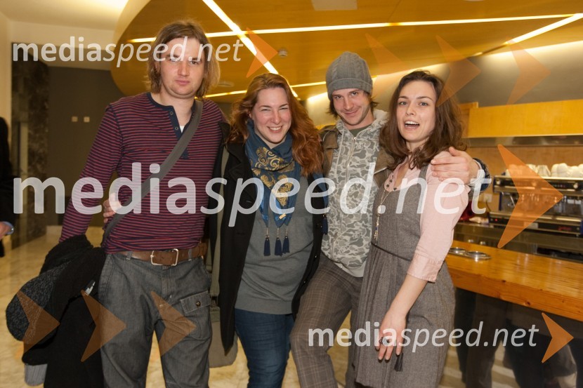 	Kristijan Guček, igralec, Ana Facchini, igralka, Peter Harl, igralec in Arna Hadžialjević, igralkaOdprtje novega malega odra v SNG Nova Gorica in predstava Grenki sadeži pravice