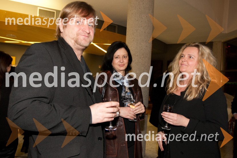 Mirko Vuksanović, glasbenik in Katja Pegan, direktorica Gledališča Koper
Odprtje novega malega odra v SNG Nova Gorica in predstava Grenki sadeži pravice