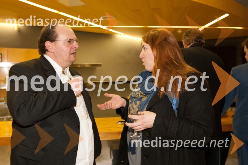 Primož Troha, novinar in Ana Facchini, igralkaOdprtje novega malega odra v SNG Nova Gorica in predstava Grenki sadeži pravice