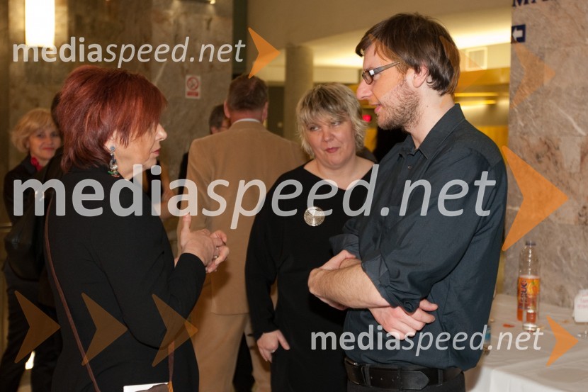 Majda Širca, ministrica za kulturo, Ira Ratej, umetniški vodja SNG NG in Andrej Jus, režiserOdprtje novega malega odra v SNG Nova Gorica in predstava Grenki sadeži pravice