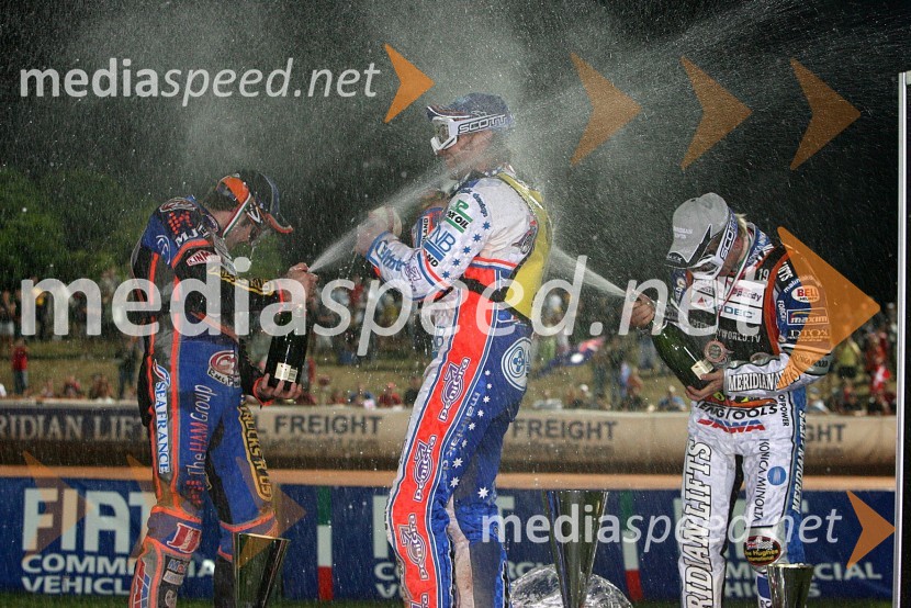 prvo uvrščeni na VN Italije, 2.mesto Scott Nicholls (VBR), 1.mesto Jason Crump (Avstralija) in 3.mesto Hans Andersen (Danska)SPEEDWAY GRAND PRIX, VN Italije 2006, dirka
