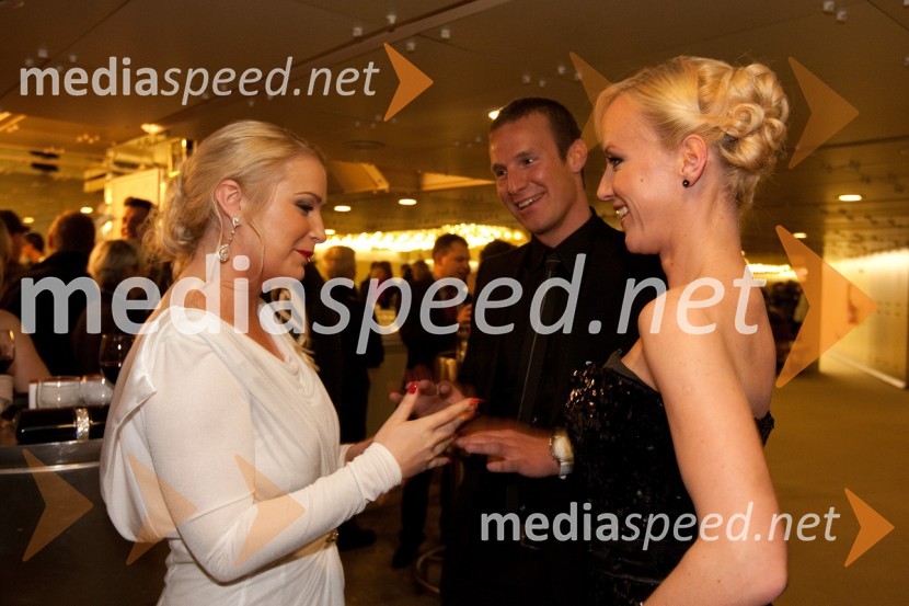 Danica Lovenjak, starleta in Ota Roš, voditeljicaViktorji 2010, zaključna zabava