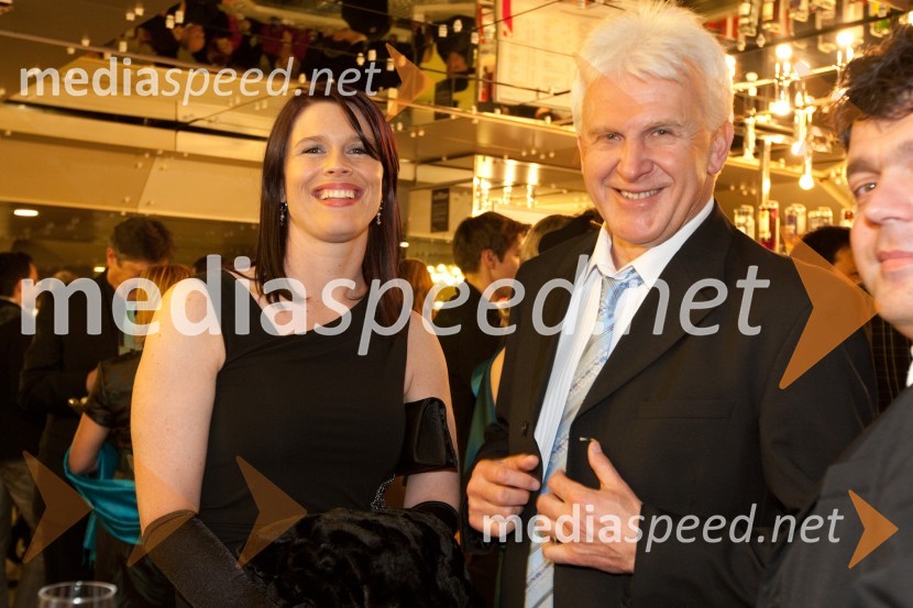 Andrej Šifrer, glasbenik in TanjaViktorji 2010, zaključna zabava