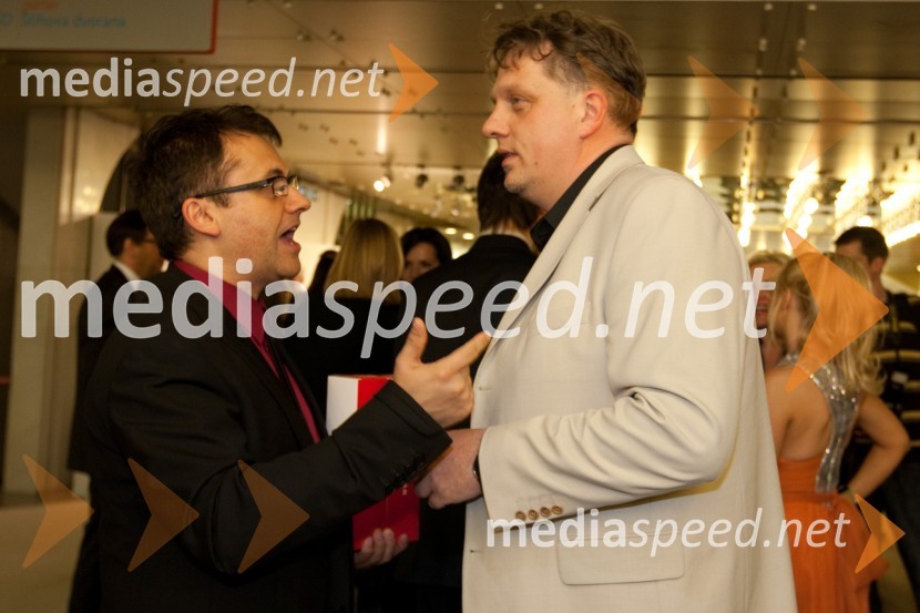 Miki Šarac, menedžer in Igor PirkovičViktorji 2010, zaključna zabava