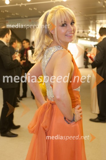 Saša Lendero, pevkaViktorji 2010, zaključna zabava