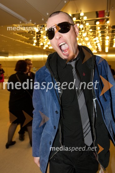 Tomi Meglič, pevec skupine SiddhartaViktorji 2010, zaključna zabava