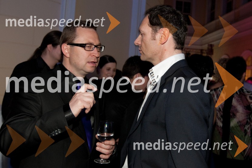 Marko Filli, generalni direktor RTV Slovenija in Jože Potrebuješ, član skupine ČukiViktorji 2010, zaključna zabava