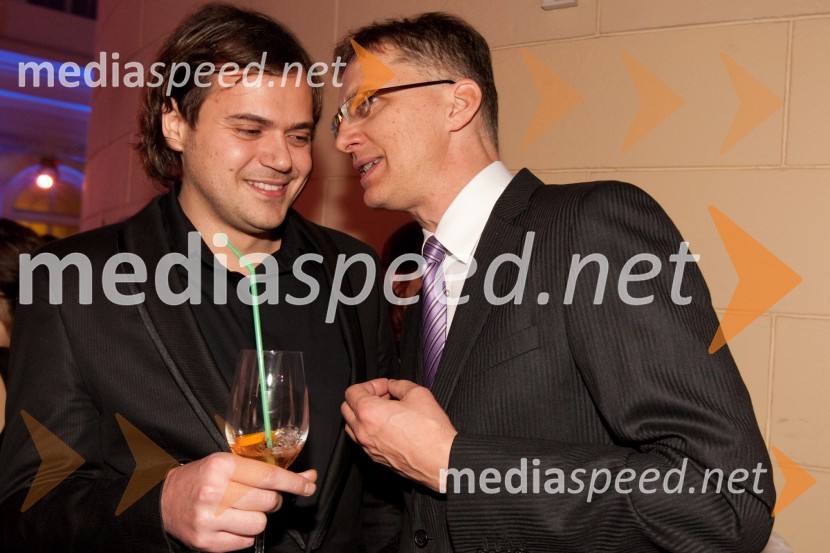 Andraž Hribar, glasbenik in Igor Lukšič, minister za šolstvo in športViktorji 2010, zaključna zabava