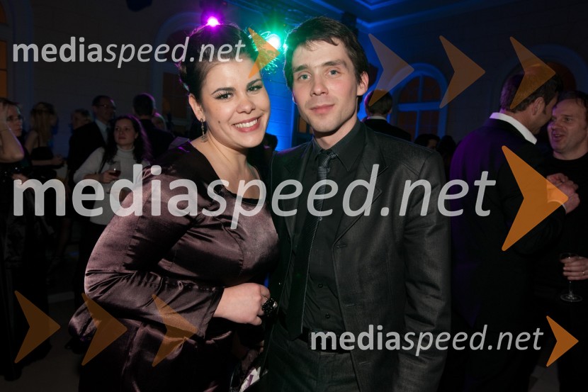 Ana Marija Mitić, stand up komičarka in Tilen Artač, stand up komikViktorji 2010, zaključna zabava