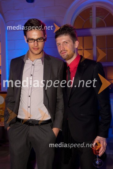 Žan Cvet, maneken in Tomaž Mihelič-Marlena, novinarViktorji 2010, zaključna zabava