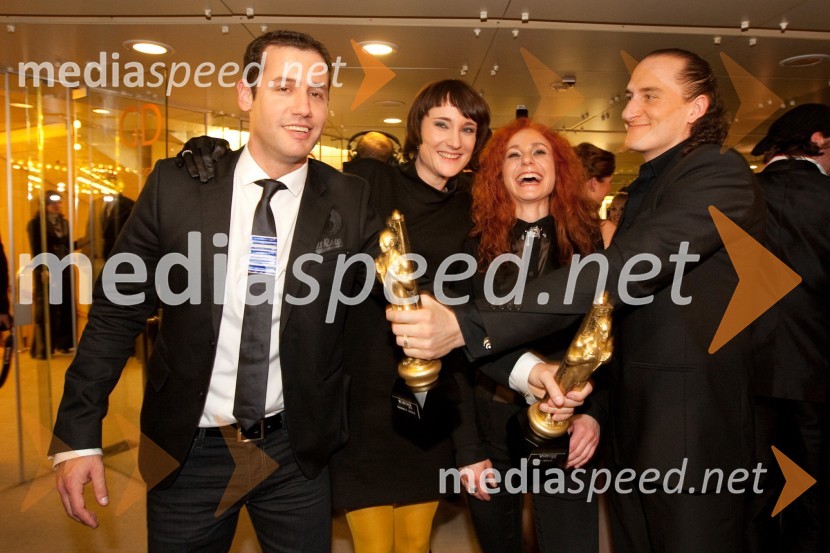 ekipa Slovenija ima talent: Peter Poles, voditelj, Helen Žagar, kreativna producentka, Jasmina Lozej, kreativna producetka in Vid Valič, voditeljViktorji 2010, zaključna zabava