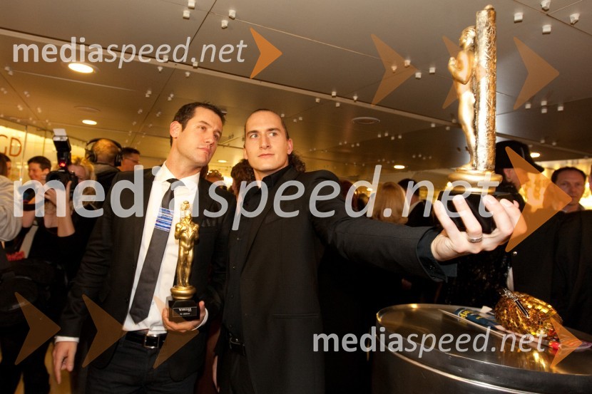 Peter Poles, voditelj in Vid Valič, voditeljViktorji 2010, zaključna zabava