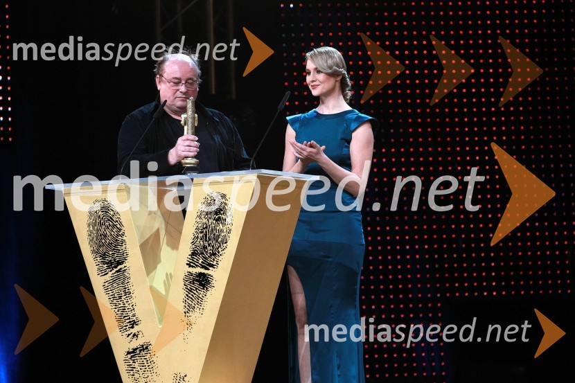 Gojmir Lešnjak - Gojc in Iva Krajnc, igralcaViktorji 2010, dogajanje v dvorani