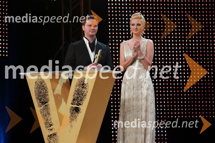 Jurij Zrnec, igralec in Marika Savšek, Miss Universe Slovenije 2010Viktorji 2010, dogajanje v dvorani