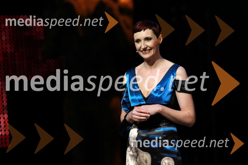 Lucija Čirović, igralka in voditeljica prireditveViktorji 2010, dogajanje v dvorani