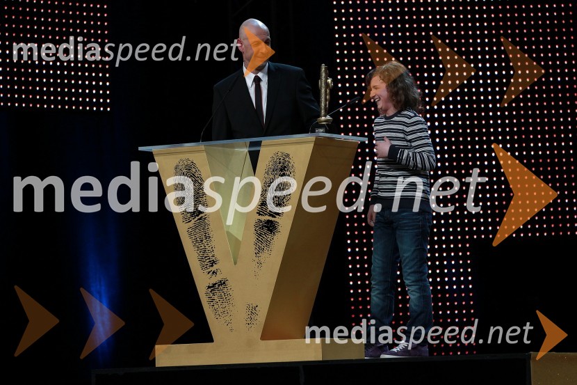 Jože Činč, pevec in Sandi Šalomon, igralecViktorji 2010, dogajanje v dvorani