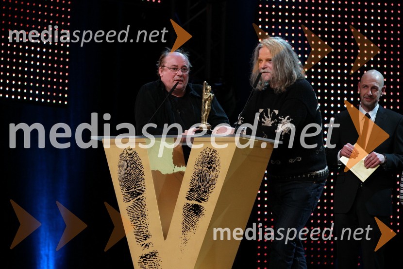 Gojmir Lešnjak - Gojc, igralec, Igor Leonardi, glasbenik in Jože Činč, pevecViktorji 2010, dogajanje v dvorani