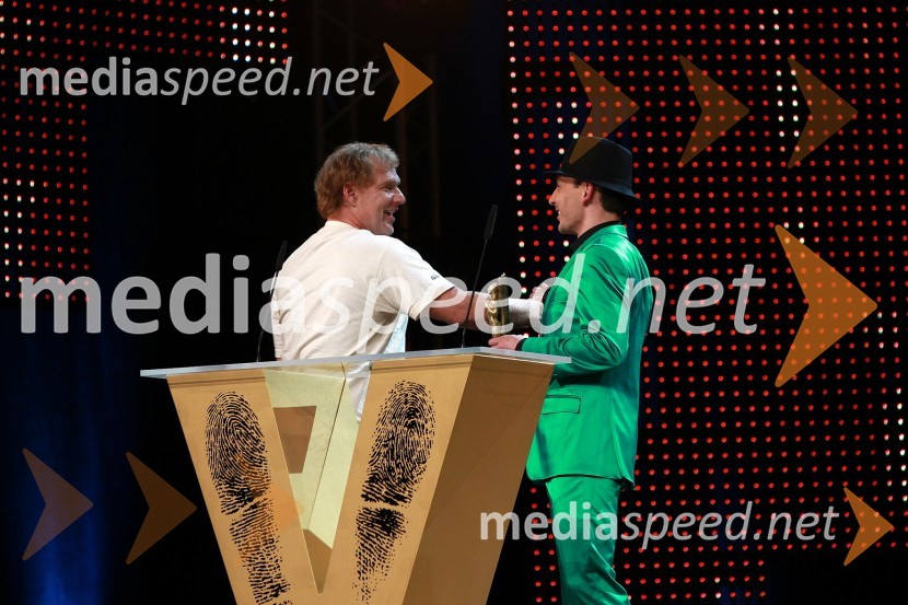 Sašo Hribar, televizijski voditelj in Tadej Toš, igralecViktorji 2010, dogajanje v dvorani