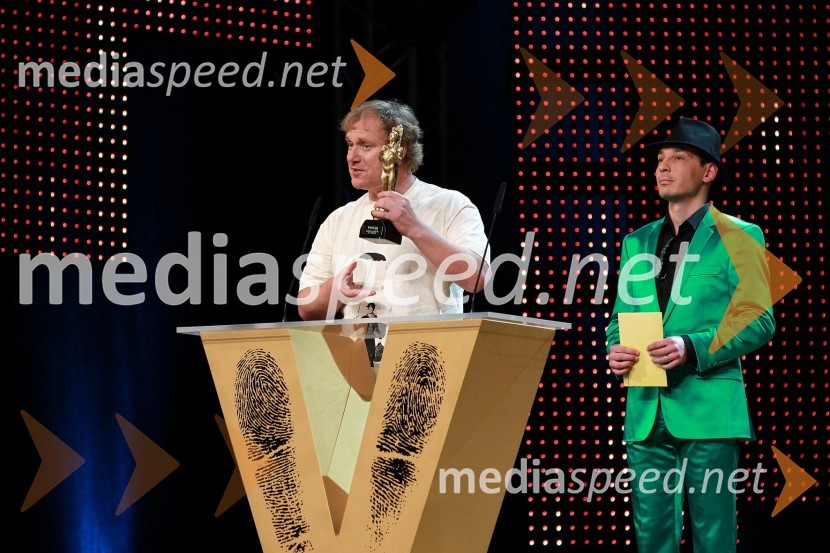 Sašo Hribar, televizijski voditelj in Tadej Toš, igralecViktorji 2010, dogajanje v dvorani