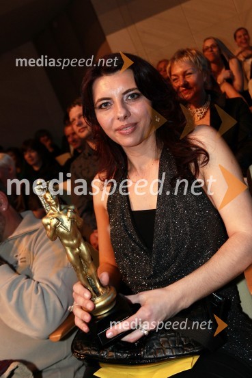 Jelena Aščić, novinarka TV SlovenijaViktorji 2010, dogajanje v dvorani