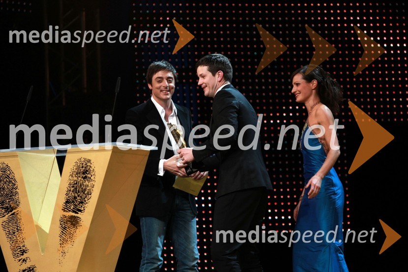 Igor Štamulak, igralec, Boštjan Romih, TV voditelj in Aleksandra Balmazovič, igralkaViktorji 2010, dogajanje v dvorani