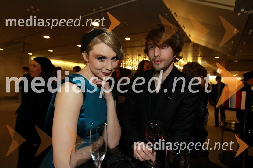 Iva Krajnc, igralka in Aljoša Bagola, kreativni direktor in vodja oglaševanja v podjetju PristopViktorji 2010, zaključna zabava