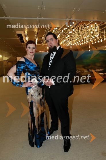 Lucija Čirović, igralka in voditeljica prireditve ter Boštjan Gorenc - Pižama, stand up komik in voditelj prireditveViktorji 2010, zaključna zabava