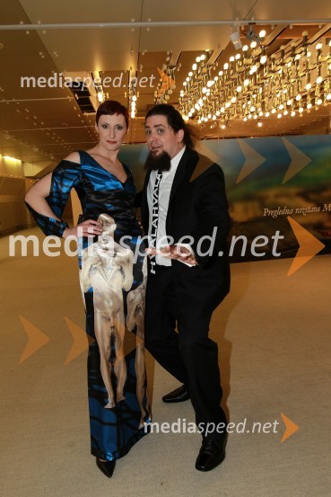 Lucija Čirović, igralka in voditeljica prireditve ter Boštjan Gorenc - Pižama, stand up komik in voditelj prireditveViktorji 2010, zaključna zabava