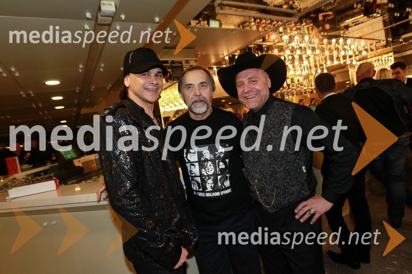 Samuel Lucas, glasbenik, Dragan Bulič, glasbeni urednik in Milan Pečovnik - Pidži, pevecViktorji 2010, zaključna zabava