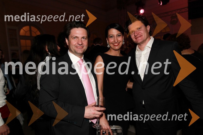Leo Ivanjko, lastnik podjetja Vinag d.d., Petra Kancler, novinarka ter Marko Kolbl, lastnik Radia Center in direktor podjetja EuroplakatViktorji 2010, zaključna zabava