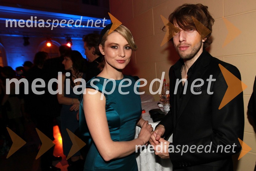 Iva Krajnc, igralka in Aljoša Bagola, kreativni direktor in vodja oglaševanja v podjetju PristopViktorji 2010, zaključna zabava