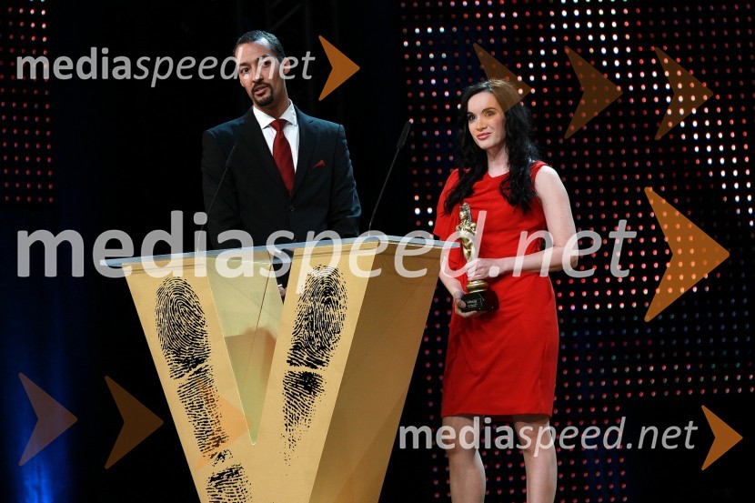 Seku Mady Conde, TV voditelj in Nataša Globočnik, novinarkaViktorji 2010, dogajanje v dvorani