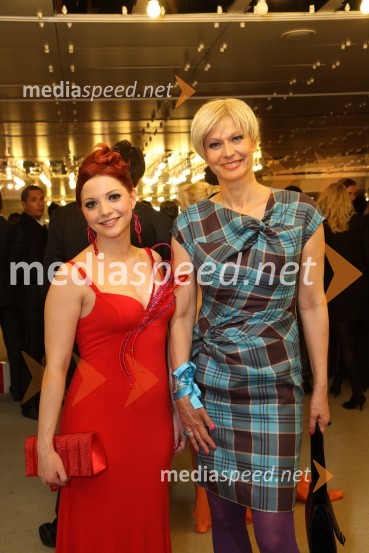 Tanja Žagar, pevka in Barbra Drnač, novinarkaViktorji 2010, zaključna zabava