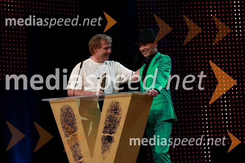 Sašo Hribar, televizijski voditelj in Tadej Toš, igralecViktorji 2010, dogajanje v dvorani