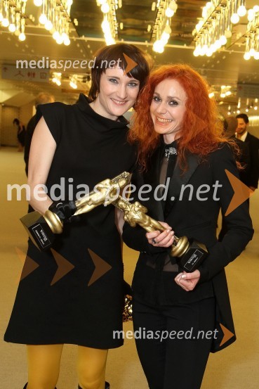 Helen Žagar in Jasmina Lozej, kreativni producetki oddaje Slovenija ima talentViktorji 2010, zaključna zabava