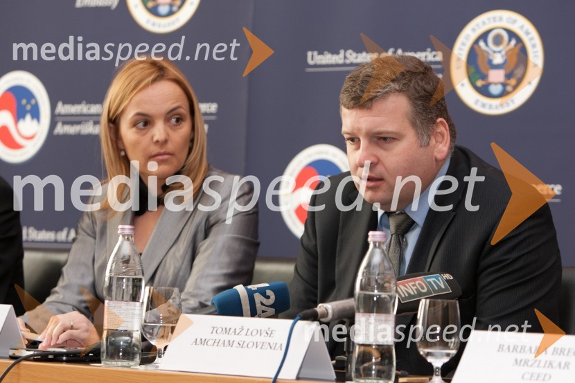 mag. Ajša Vodnik, izvršna direktorica Ameriške gospodarske zbornice (AmCham) in Tomaž Lovše, predsednik Ameriške gospodarske zbornice AmChamAmeriška gospodarska zbornica: predstavitev konference U.S. - Slovenia Business Bridge