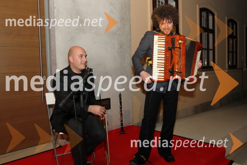 Boštjan Gombač in Janez Dovč, glasbenikaOdprtje Tobačnega muzeja