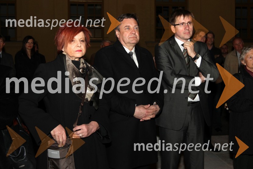 Majda Širca, ministrica za kulturo, Zoran Janković, župan Mestne občine Ljubljana in Jani Möderndorfer, podžupan Mestne občine LjubljanaOdprtje Tobačnega muzeja