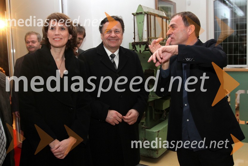 Pia Barborič Jurjaševič, generalna direktorica podjetja Tobačna Ljubljana, Zoran Janković, župan Mestne občine Ljubljana in  	Blaž Peršin, direktor Mestnega muzeja LjubljanaOdprtje Tobačnega muzeja