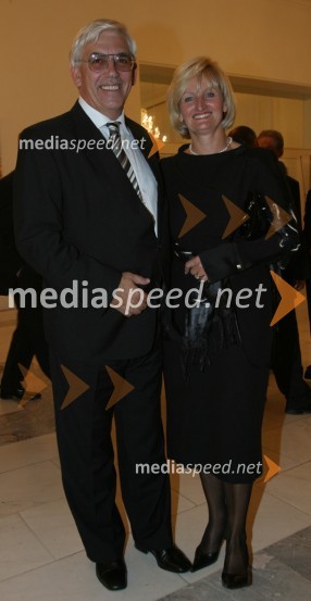 Aleks Štakul, generalni direktor RTV Slovenija Slovenija z ženo MartoLjudje RAZNO