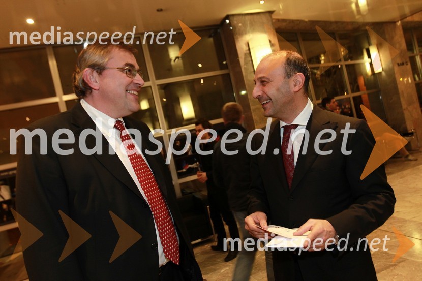 Borut Bašin, Odnosi z javnostjo, SNG Nova Gorica in Marjan Batagelj, direktor Postojnske jameDekameron, premiera v SNG Nova Gorica