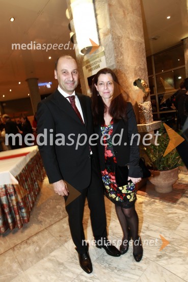 Marjan Batagelj, direktor Postojnske jame in Katja BatageljDekameron, premiera v SNG Nova Gorica