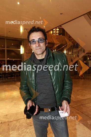 Branko Djurić-Đuro, igralec, režiser, glasbenikDekameron, premiera v SNG Nova Gorica