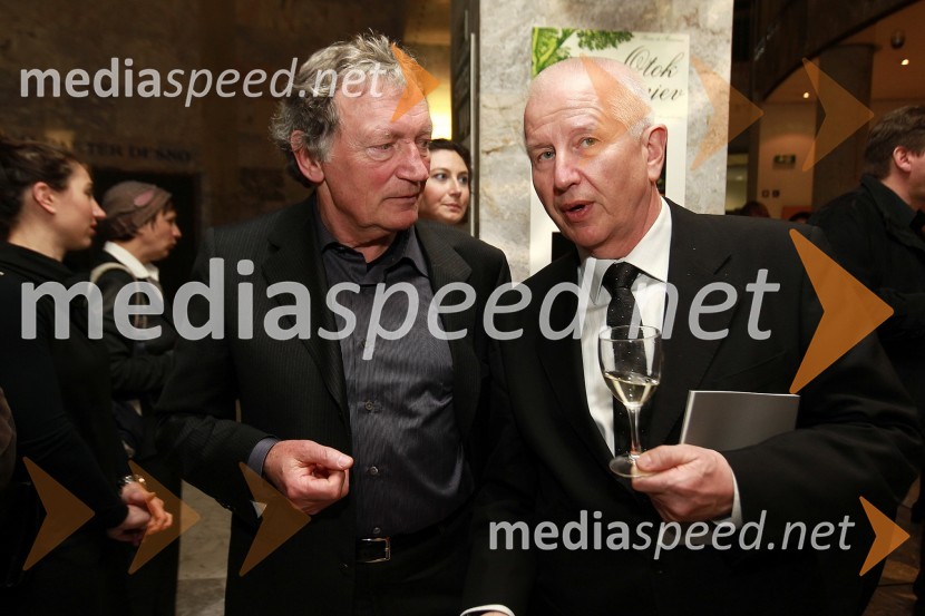 Boris Lozej, direktor Meblo Jogi in Tomaž Vuga, arhitektDekameron, premiera v SNG Nova Gorica