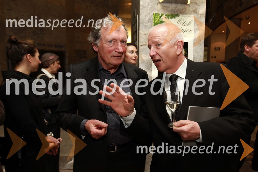 Boris Lozej, direktor Meblo Jogi in Tomaž Vuga, arhitektDekameron, premiera v SNG Nova Gorica