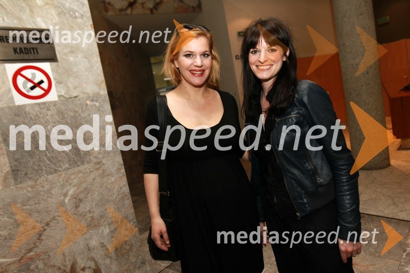 Karin Komljanec, igralka in Ana Dolinar Horvat, igralkaDekameron, premiera v SNG Nova Gorica