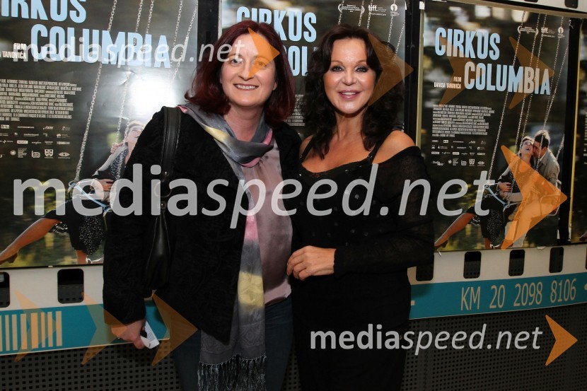 Marija Mica Kotnik in Miša MolkPremiera filma Cirkus Columbia