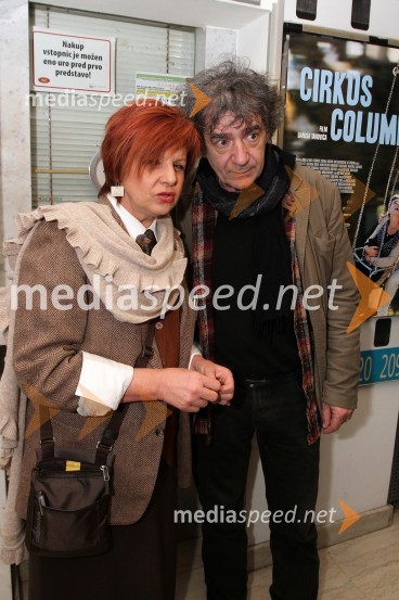 Majda Širca, ministrica za kulturo in Miki Manojlović, igralecPremiera filma Cirkus Columbia