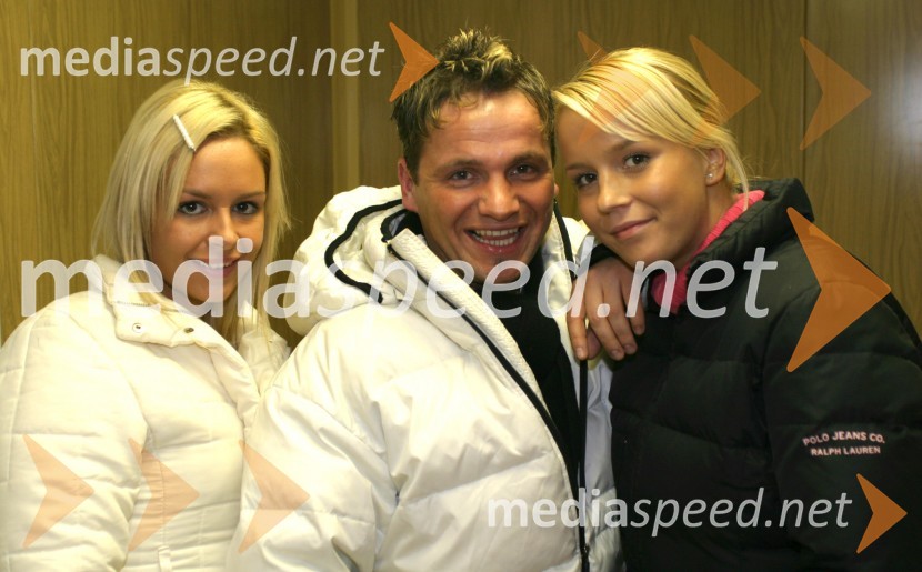 Skupina Atomik HarmonikAtomik Harmonik